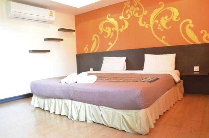 Baan Chalelarn Hotel HHQ Exterior foto